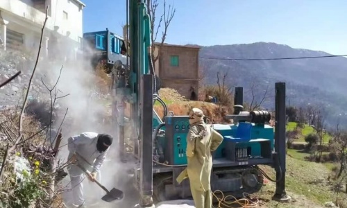 Deep DTH water well drilling machine YES-FY280 works in the mountainous areas of Saudi Arabia (图1) Deep DTH water well drilling machine YES-FY280 works in the mountainous areas of Saudi Arabia (图1)