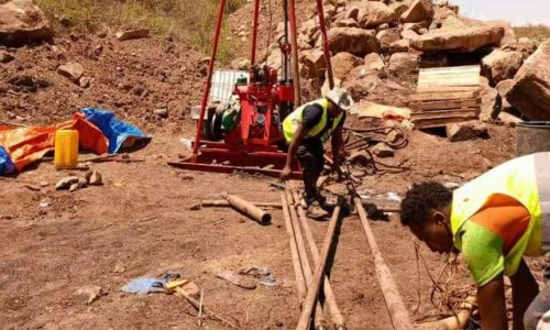 YES-200D diesel hydraulic drilling rig workes in Ethiopia(图1) YES-200D diesel hydraulic drilling rig workes in Ethiopia(图1)